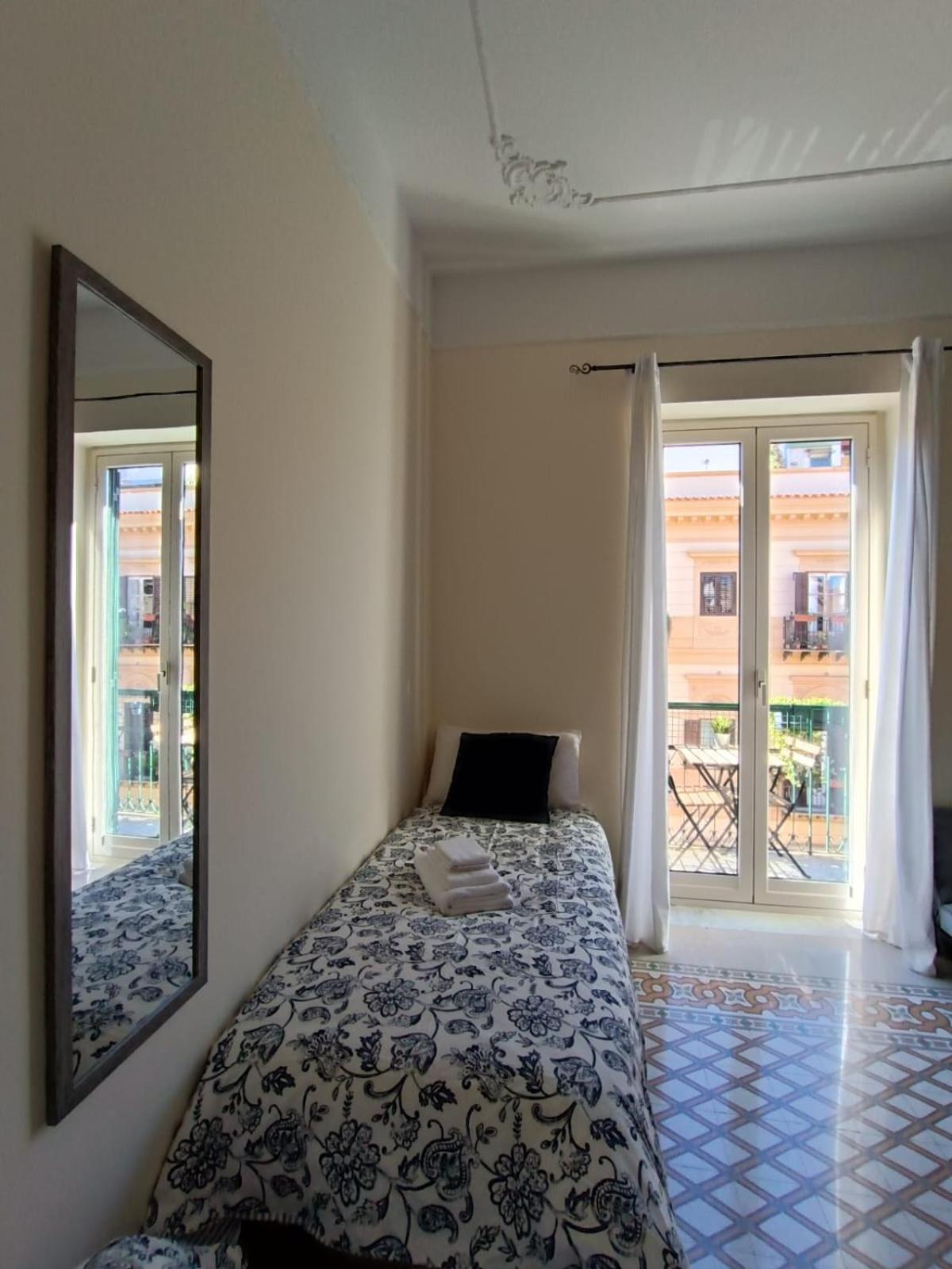 Room Sixty One Palerme Extérieur photo